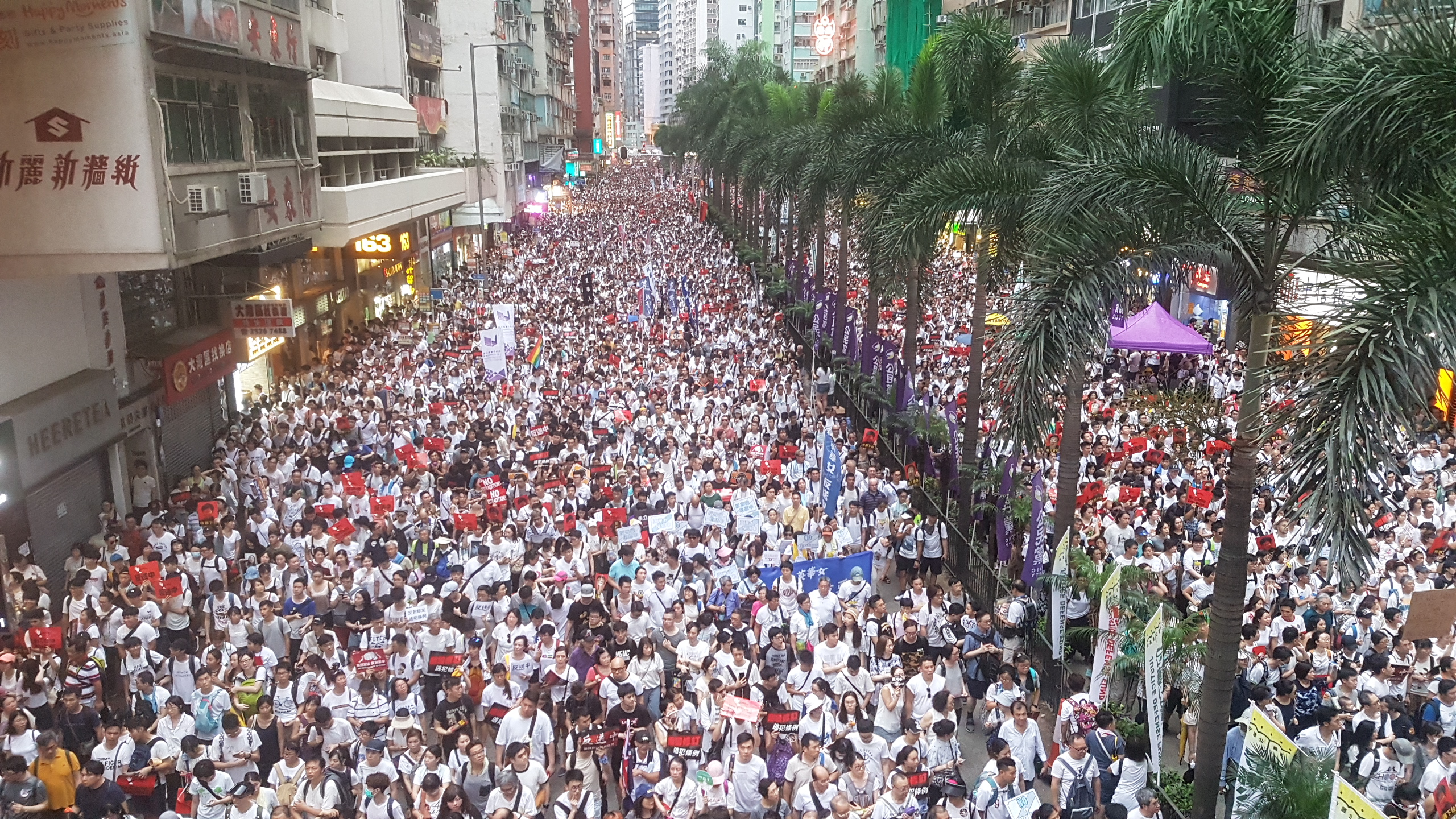 June_9_Hong_Kong_Protest.jpg